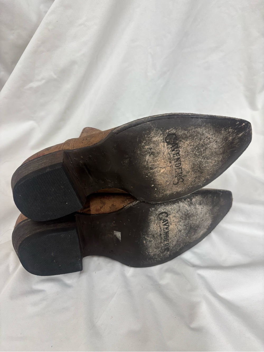 Cavender’s Tan Floral Embossed Ankle Booties | Size 8.5 - Picture 4 of 8